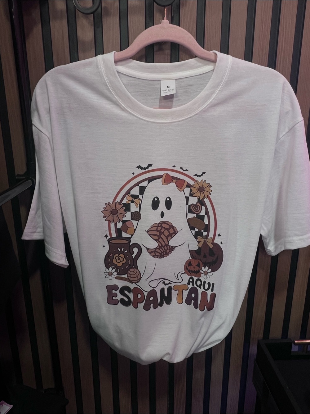 White Graphic Ghost Tee - 'Aqui Espantan'